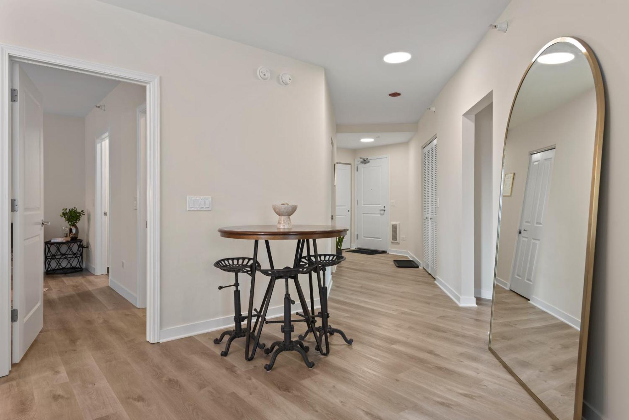 The Bernardin Gold Coast Luxury Apartments Near Magnificent Mile Σικάγο Εξωτερικό φωτογραφία